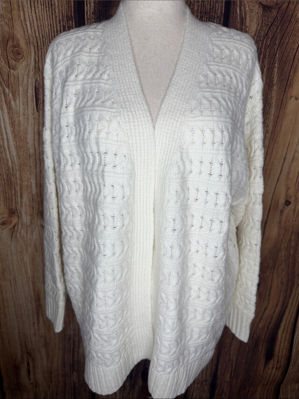 Universal Thread Ivory Cable Knit Open Front Cardigan